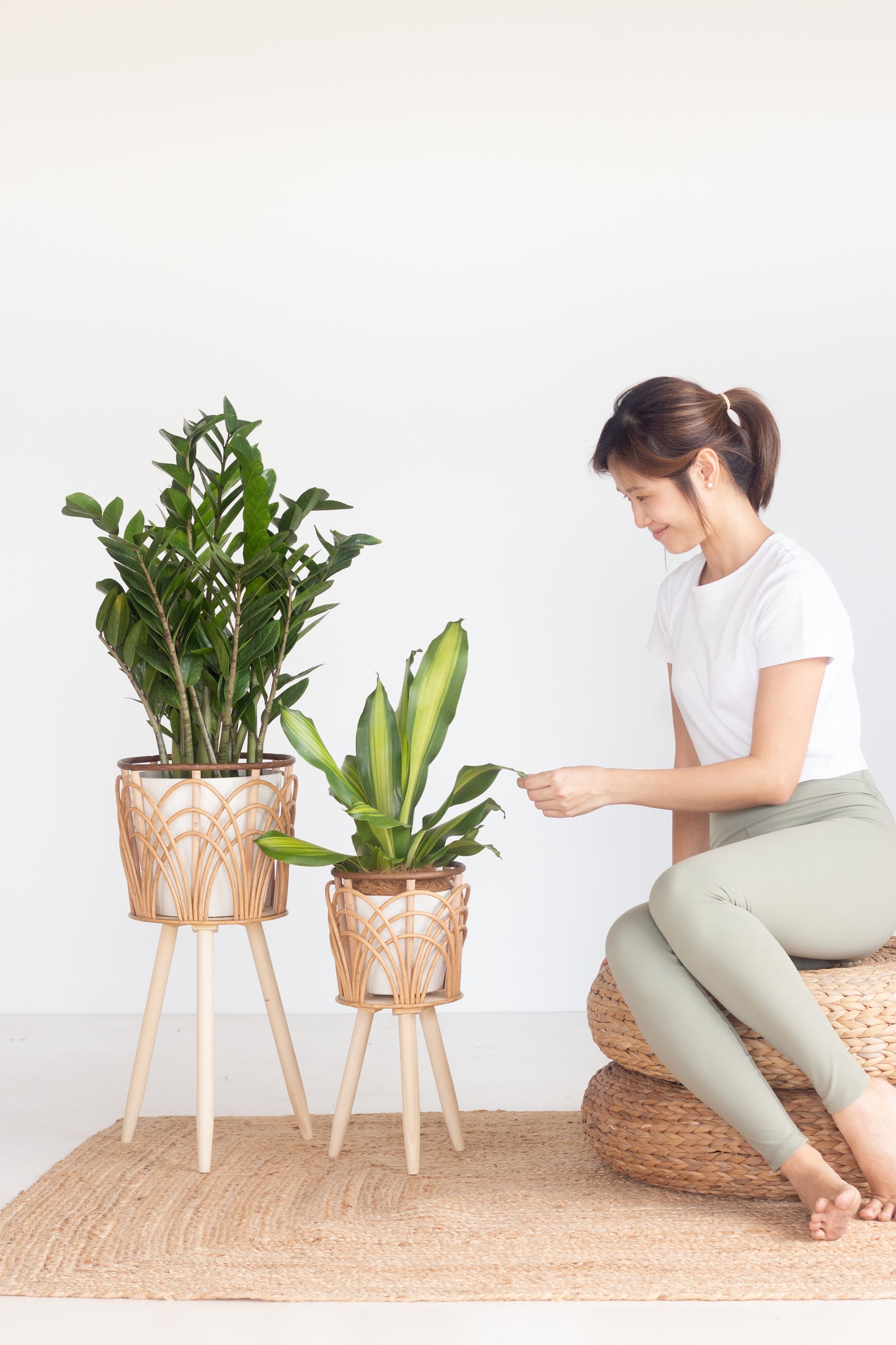 Bloom Racket With Stand Ella Basket Plant Stand – Stylish Rattan Indoor Planter | Bloomspace